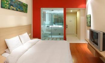 Hanting Express Wuhan Xinhua Road 2 Екстер'єр фото